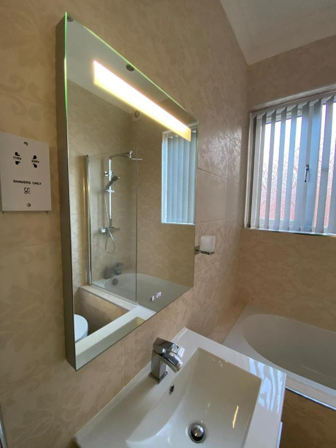 Luxury Apartment Apt5 วุลฟ์เวอร์แฮมป์ตัน ภายนอก รูปภาพ