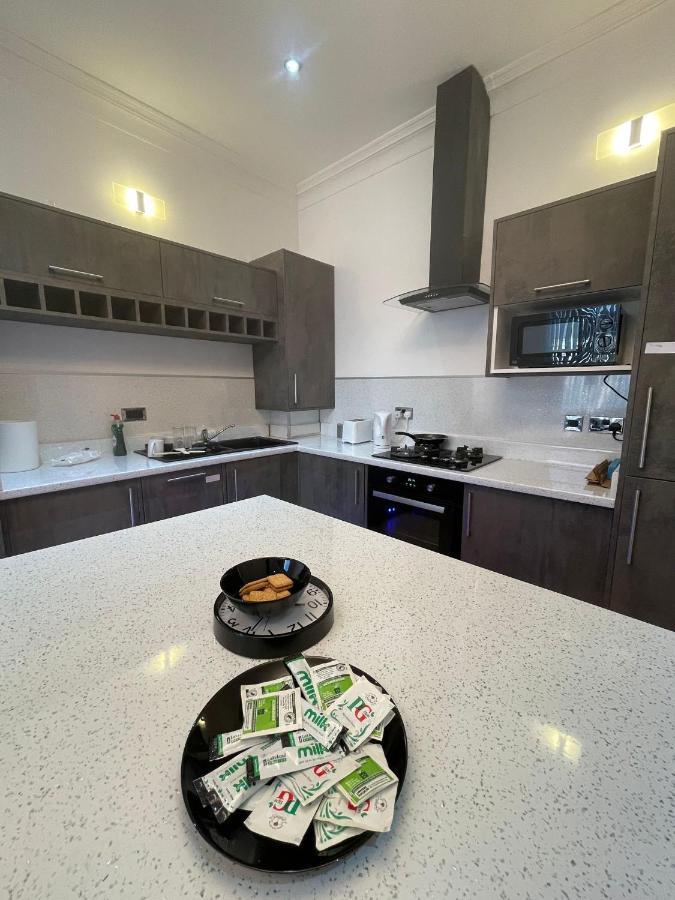 Luxury Apartment Apt5 วุลฟ์เวอร์แฮมป์ตัน ภายนอก รูปภาพ