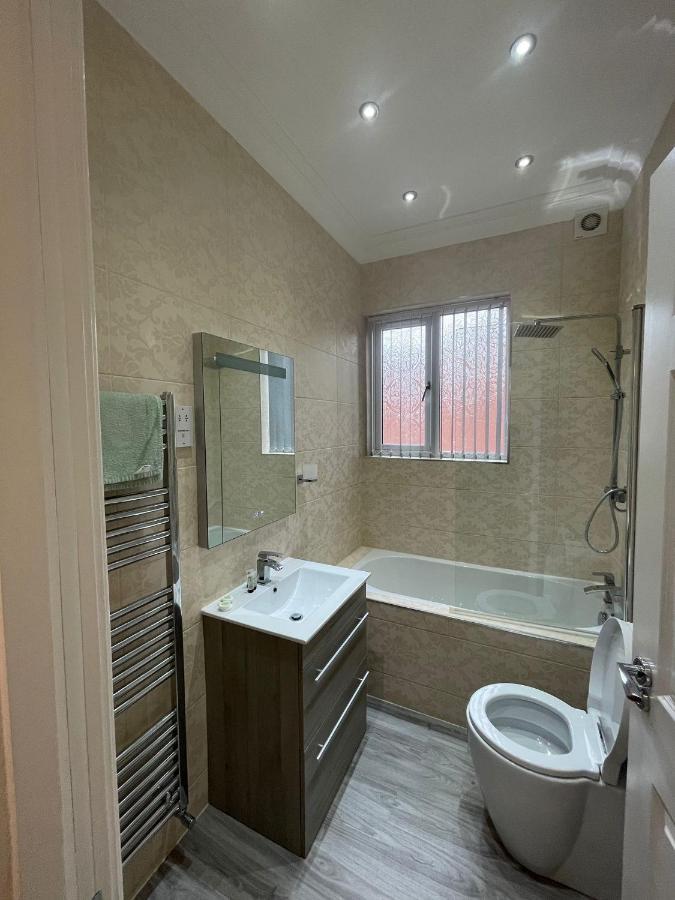 Luxury Apartment Apt5 วุลฟ์เวอร์แฮมป์ตัน ภายนอก รูปภาพ